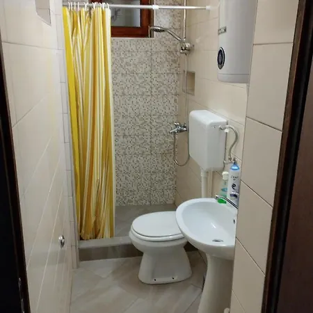 Borova Glava Villa *